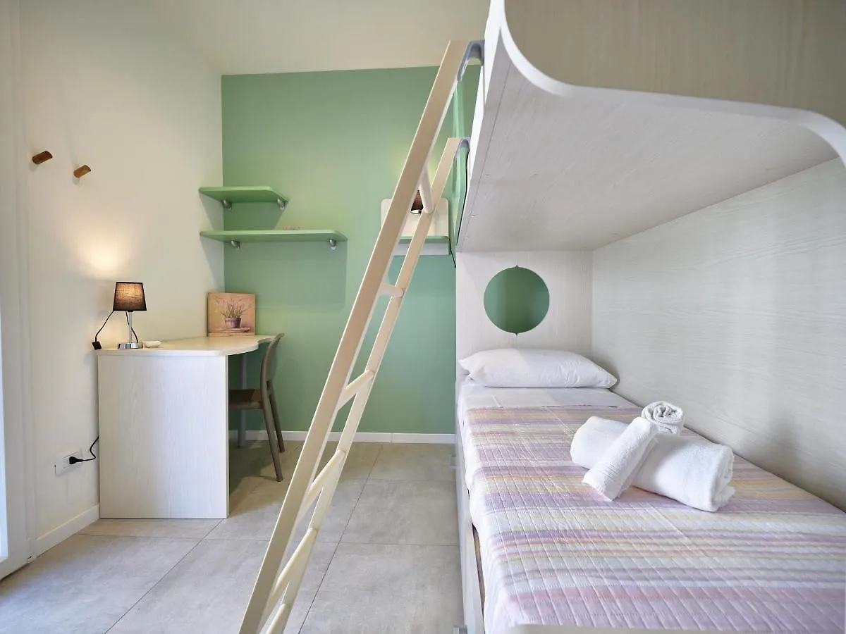 Apartmentsgarda - Il Leccio Residence Apartment Garda (Verona)